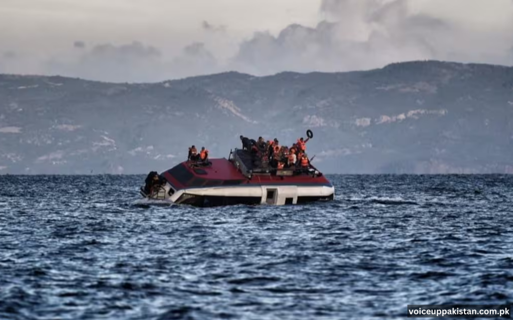 Migrant boat sinks in Greece