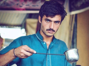 Pakistani Chaiwala Arshad Khan Opens New cafe in London